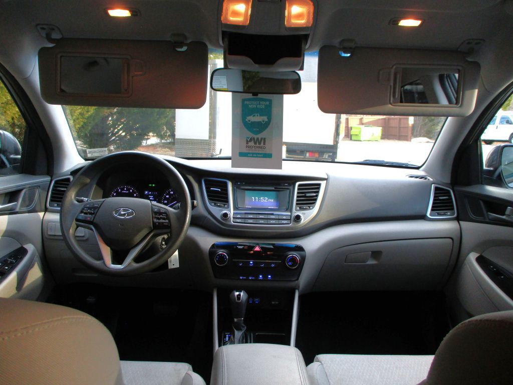 2015 Hyundai Tucson Image 35