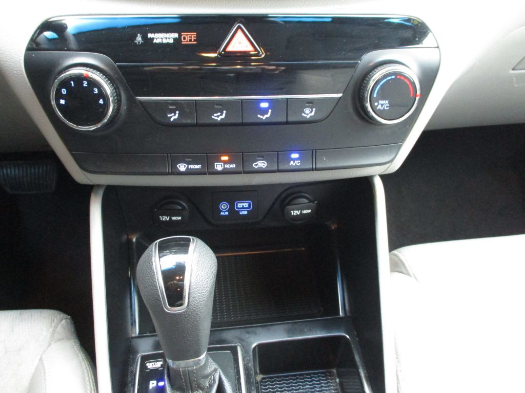 2015 Hyundai Tucson Image 48