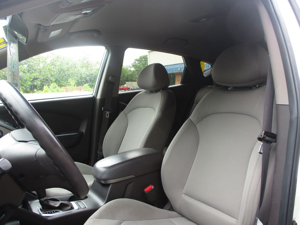 2015 Hyundai Tucson Image 18