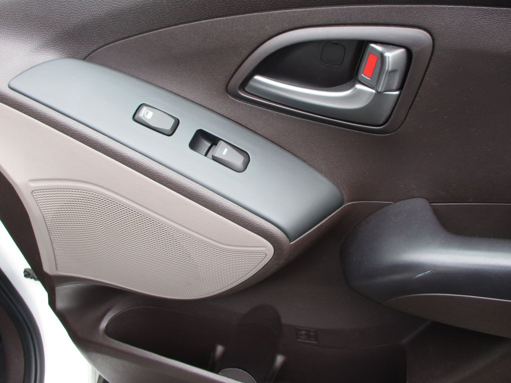 2015 Hyundai Tucson Image 21