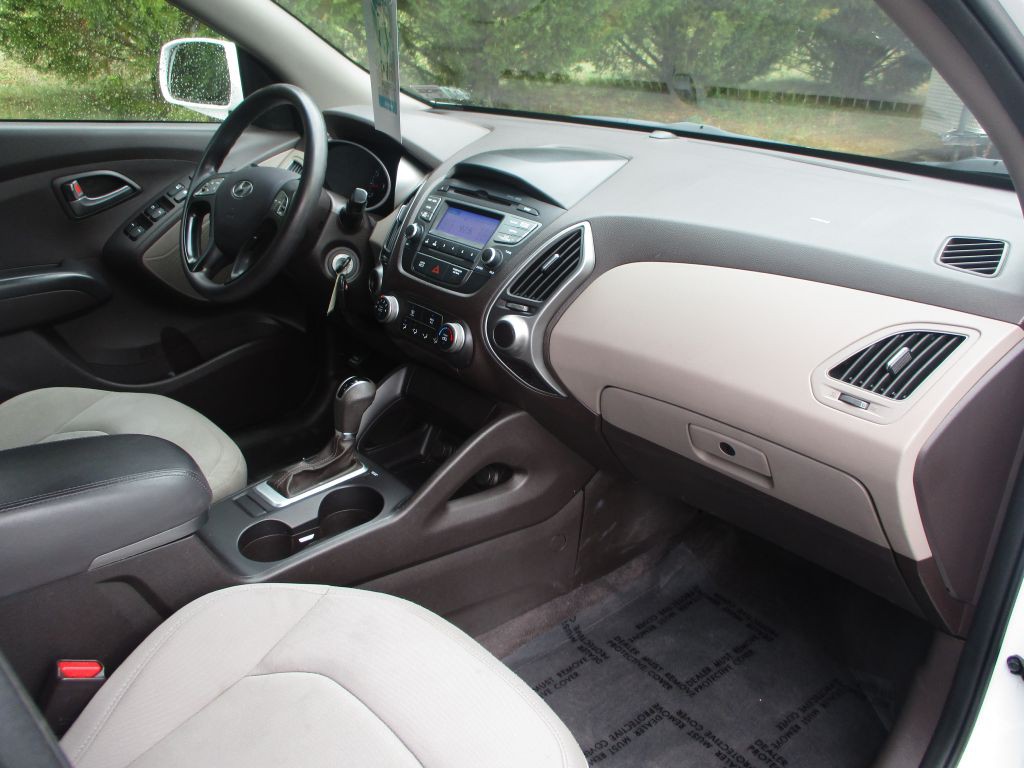 2015 Hyundai Tucson Image 22