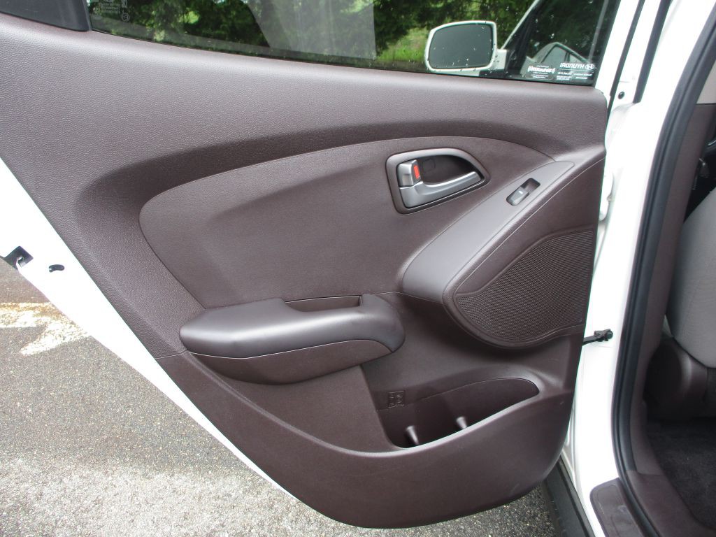 2015 Hyundai Tucson Image 28