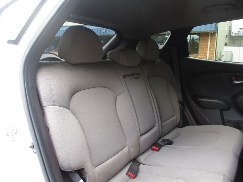 2015 Hyundai Tucson Image 35