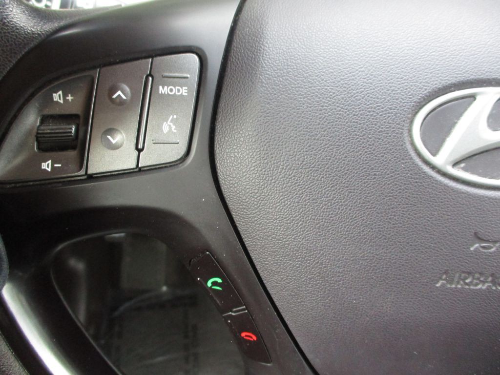 2015 Hyundai Tucson Image 40