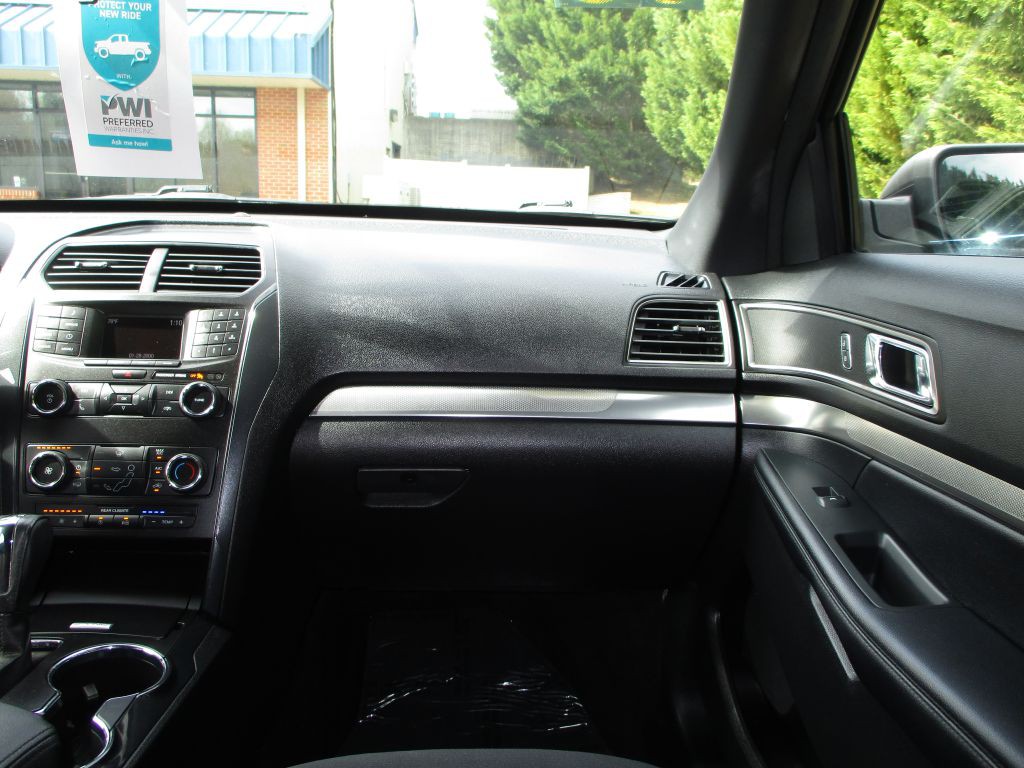 2018 Ford Explorer Image 32