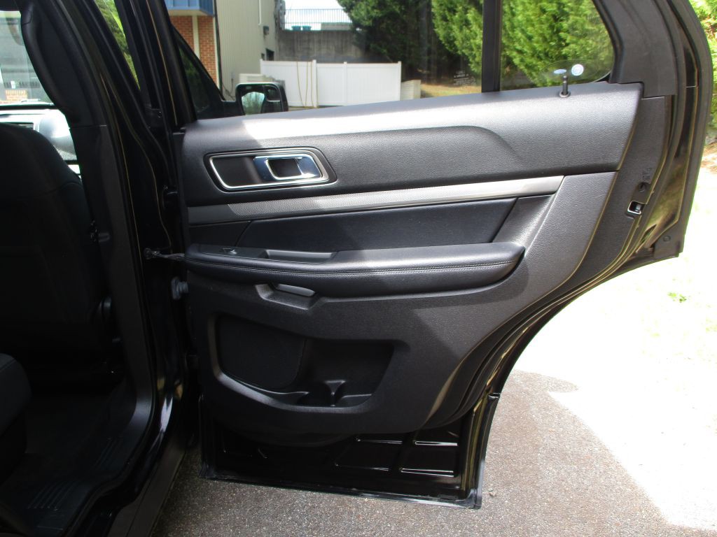 2018 Ford Explorer Image 38
