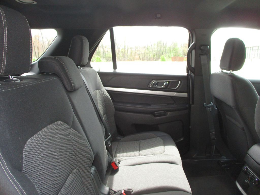 2018 Ford Explorer Image 40