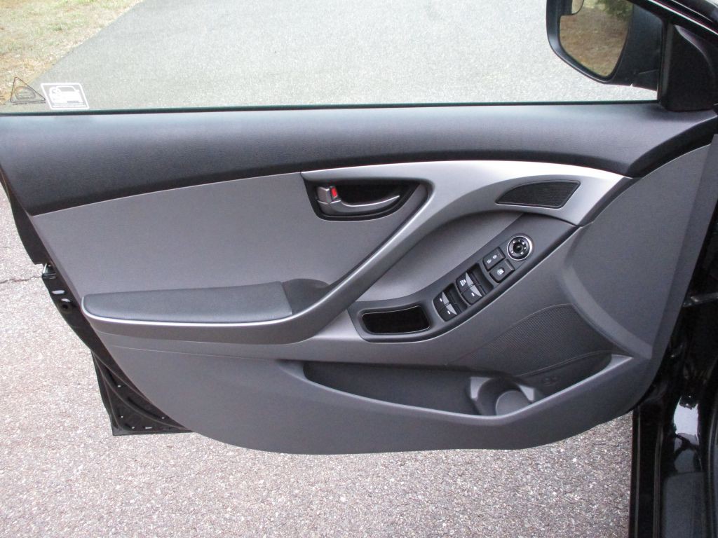 2014 Hyundai Elantra Image 13