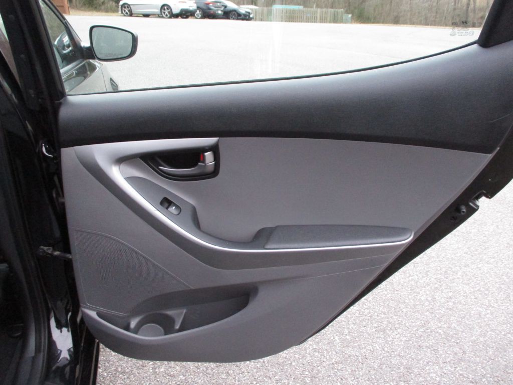 2014 Hyundai Elantra Image 36