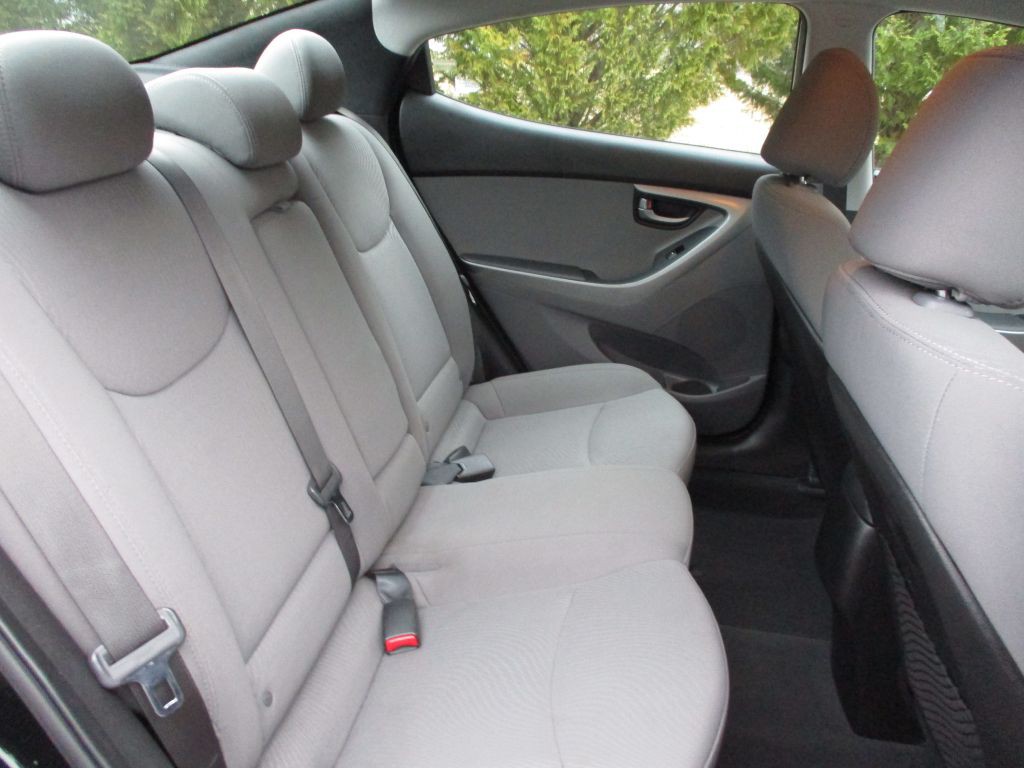 2014 Hyundai Elantra Image 38