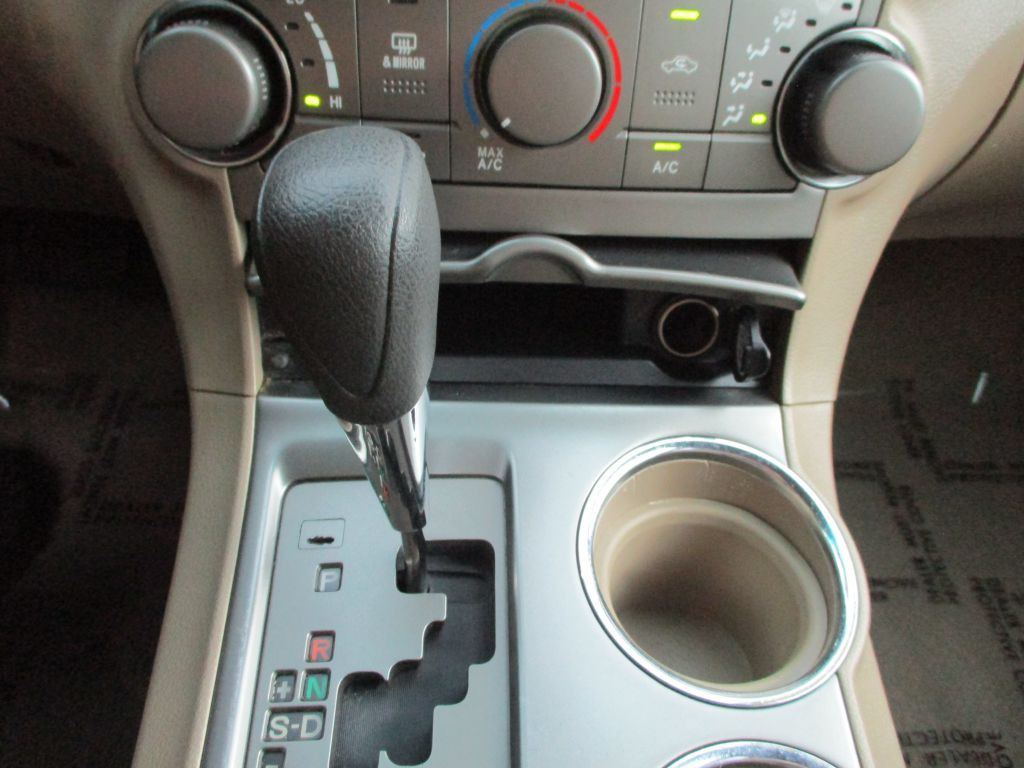 2008 Toyota Highlander Image 24