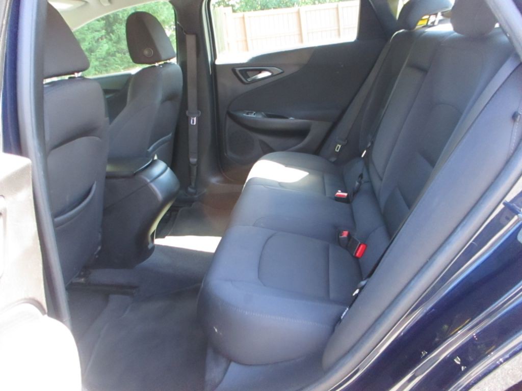 2016 Chevrolet Malibu Image 37