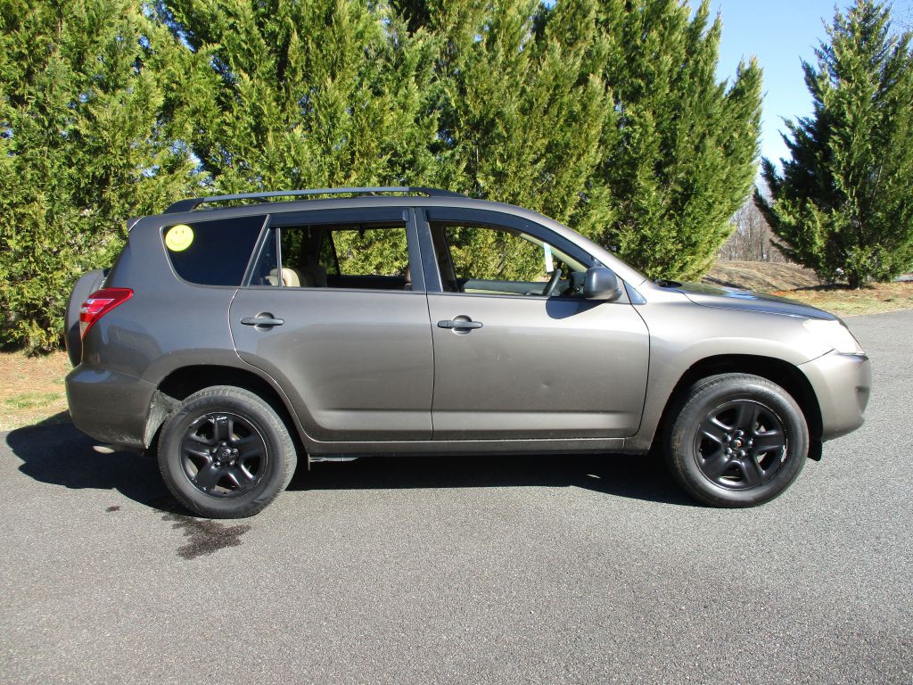 2011 Toyota Rav4 Image 8
