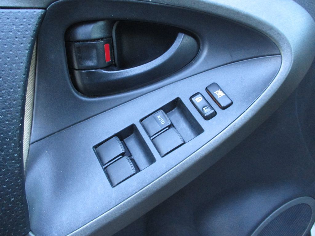 2011 Toyota Rav4 Image 14