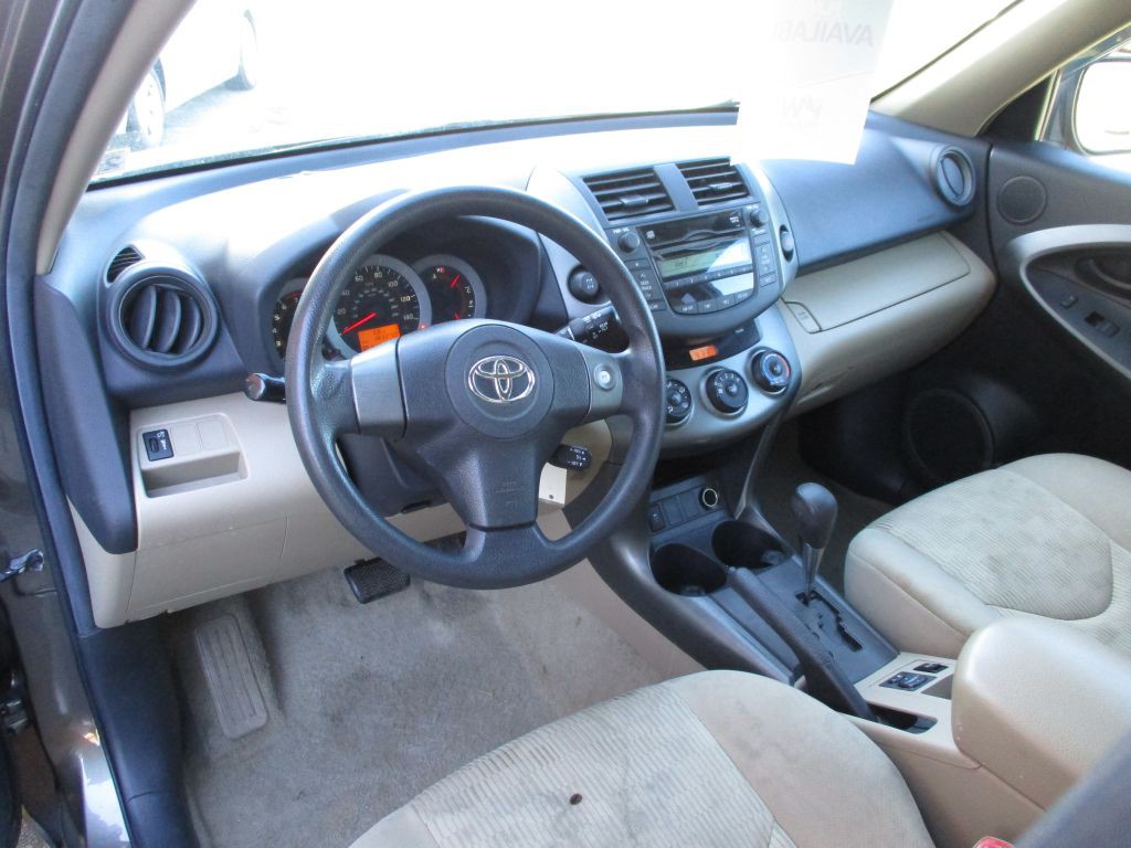 2011 Toyota Rav4 Image 16