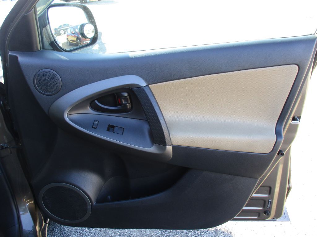 2011 Toyota Rav4 Image 35