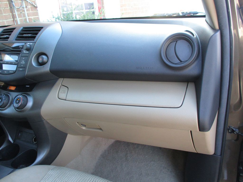 2011 Toyota Rav4 Image 37