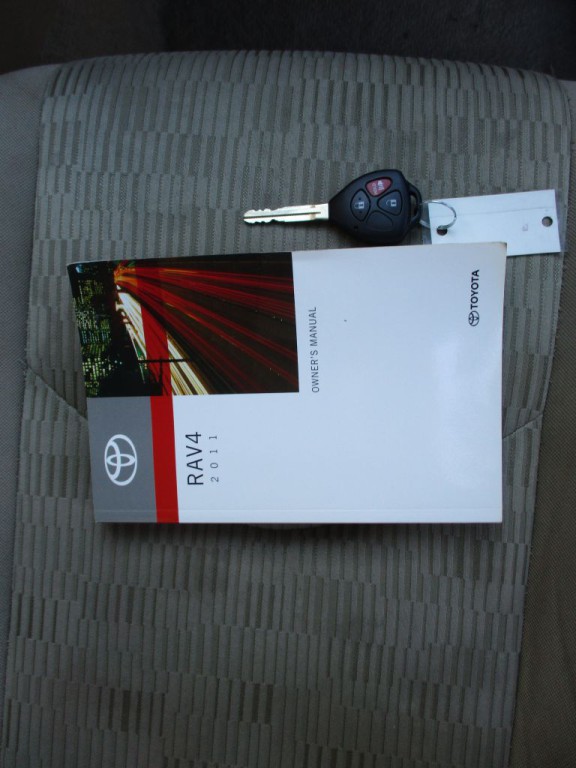 2011 Toyota Rav4 Image 39