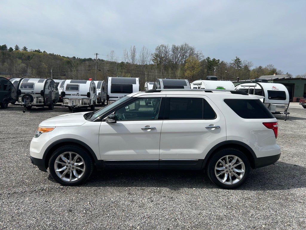 2015 Ford Explorer Image 2