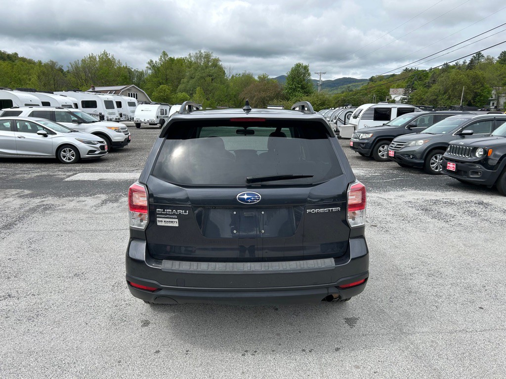 2018 Subaru Forester Image 3