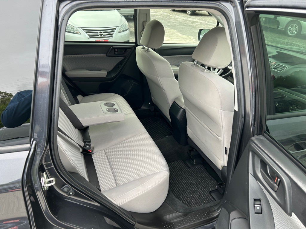 2018 Subaru Forester Image 9