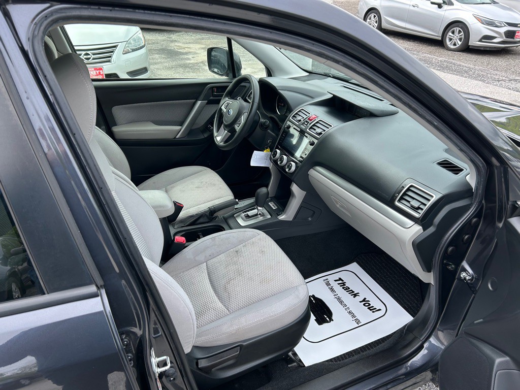 2018 Subaru Forester Image 10