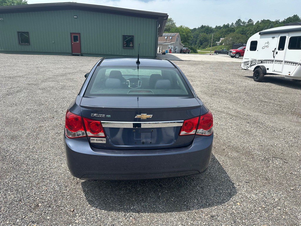 2014 Chevrolet Cruze Image 4