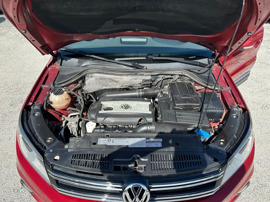 2012 Volkswagen Tiguan Image 11