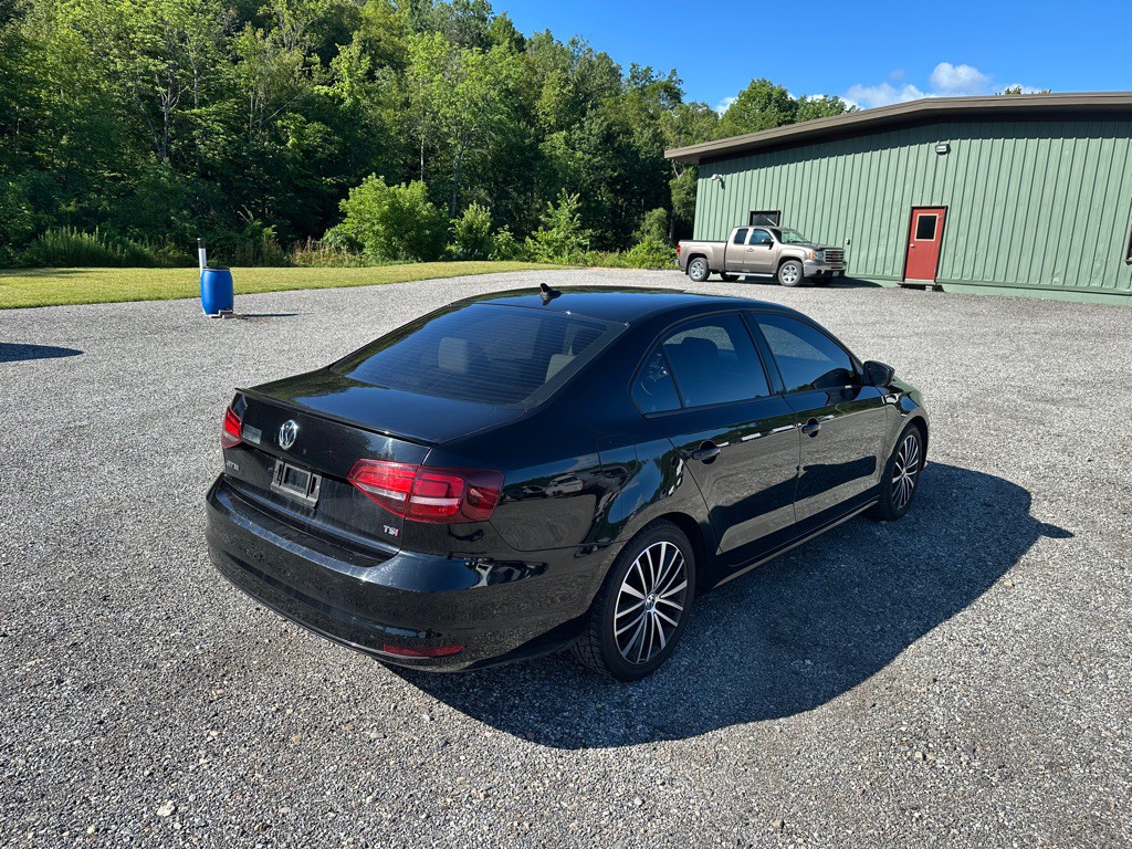 2017 Volkswagen Jetta Image 5