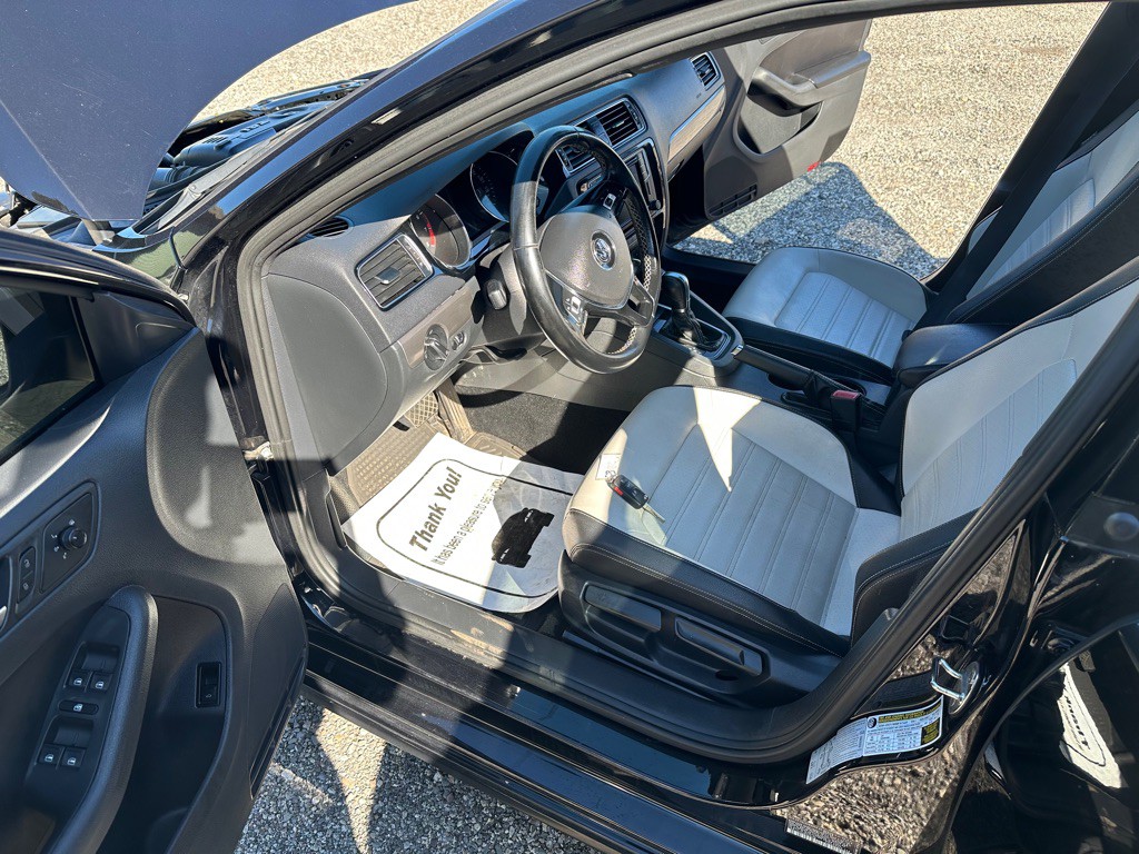2017 Volkswagen Jetta Image 9