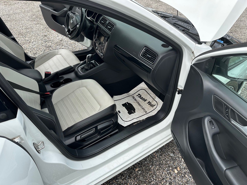 2015 Volkswagen Jetta Image 13