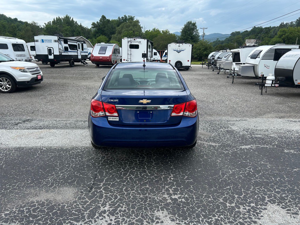 2013 Chevrolet Cruze Image 3