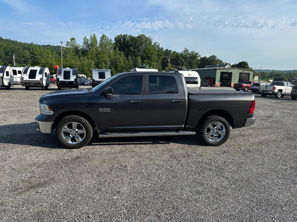 2017 RAM 1500 Image 2
