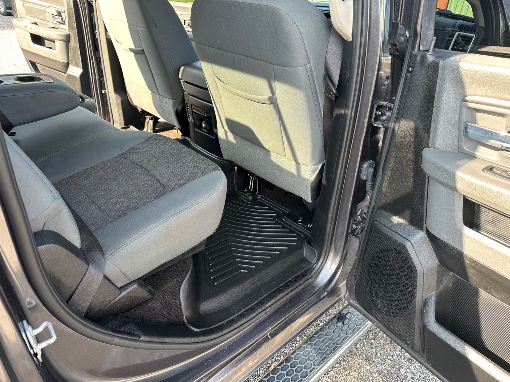 2017 RAM 1500 Image 12