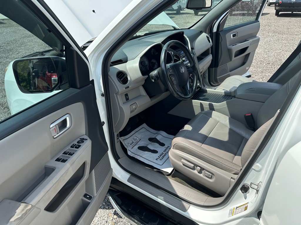2014 Honda Pilot Image 9
