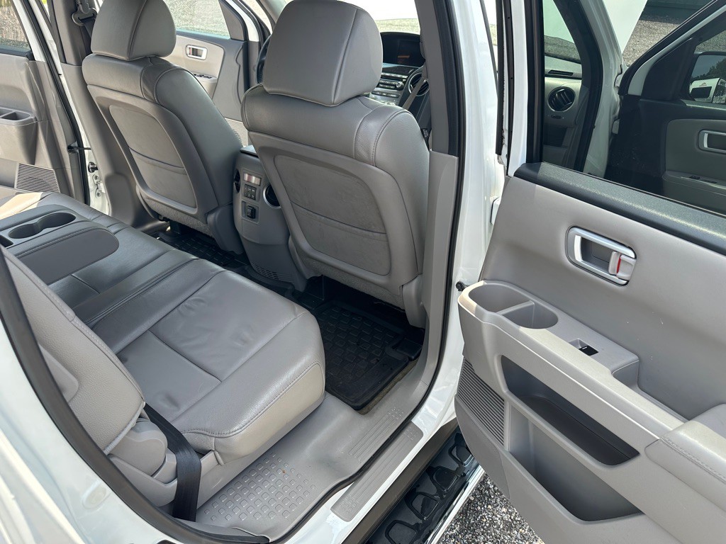 2014 Honda Pilot Image 12