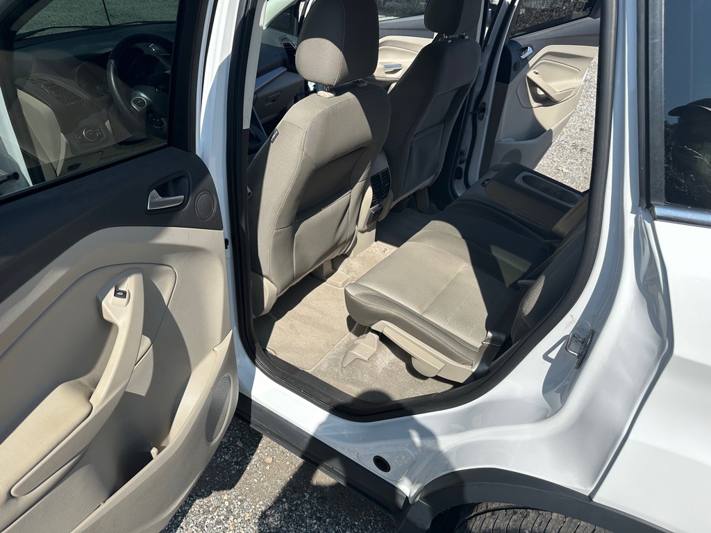 2016 Ford Escape Image 10