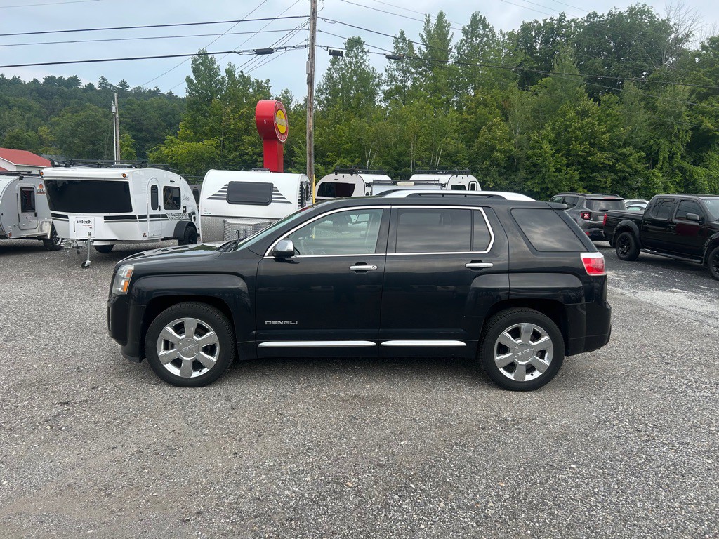 2014 GMC Terrain Image 2