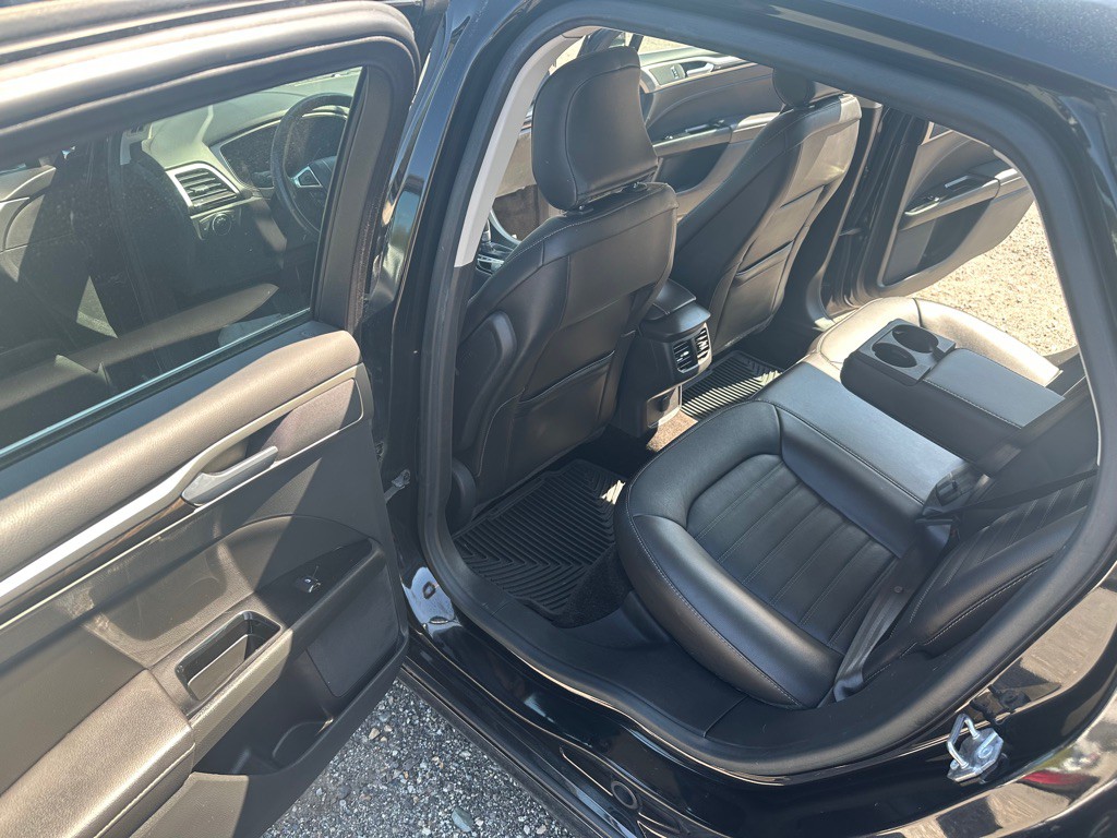 2015 Ford Fusion Image 10