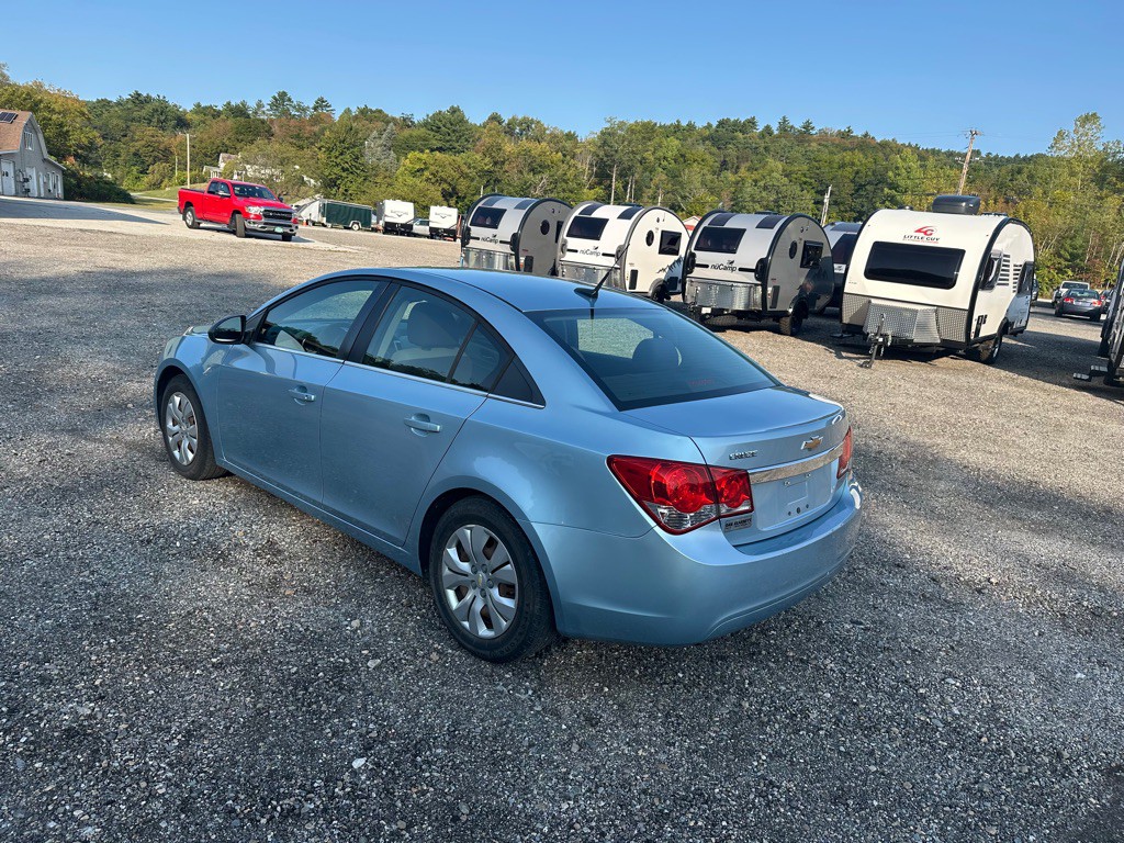 2012 Chevrolet Cruze Image 3