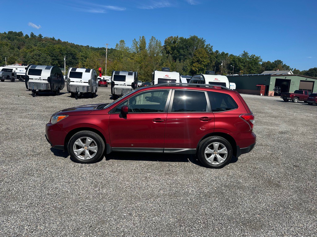 2016 Subaru Forester Image 2