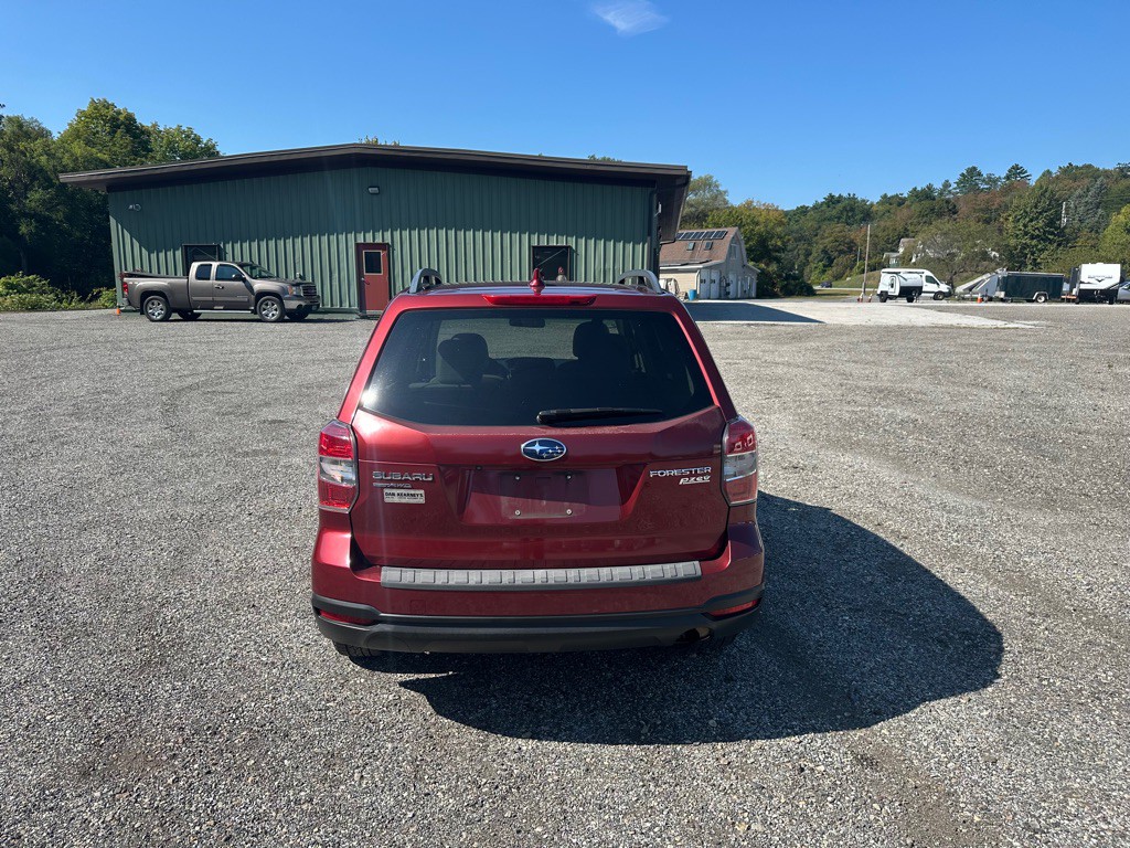2016 Subaru Forester Image 4