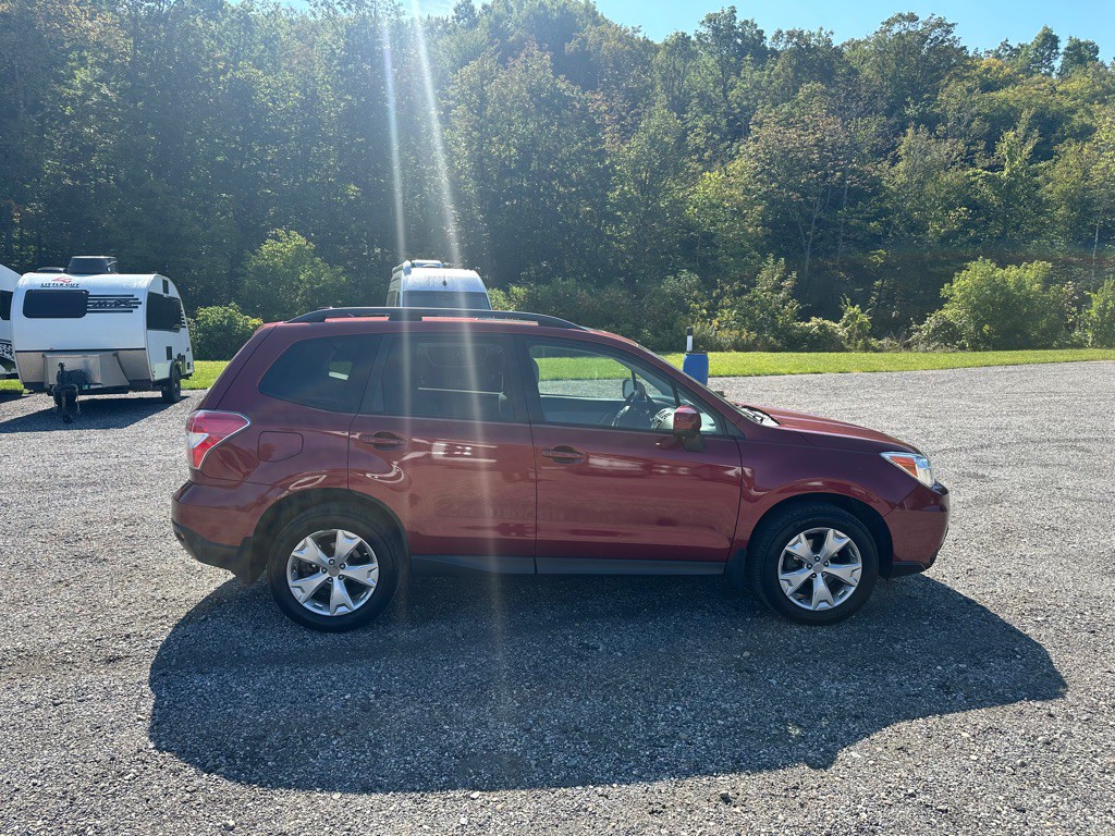2016 Subaru Forester Image 6