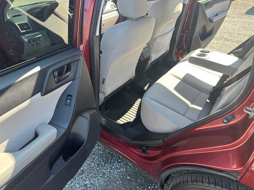 2016 Subaru Forester Image 10