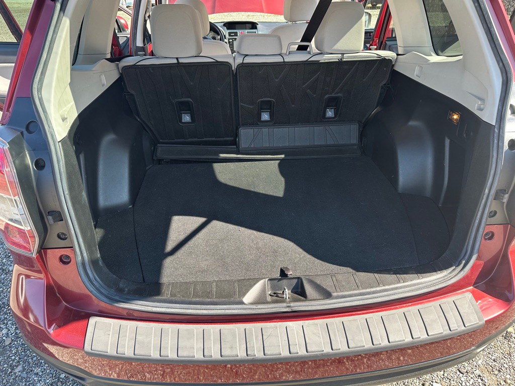 2016 Subaru Forester Image 11