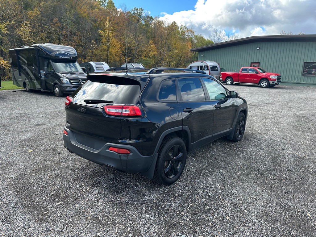 2017 Jeep Cherokee Image 5