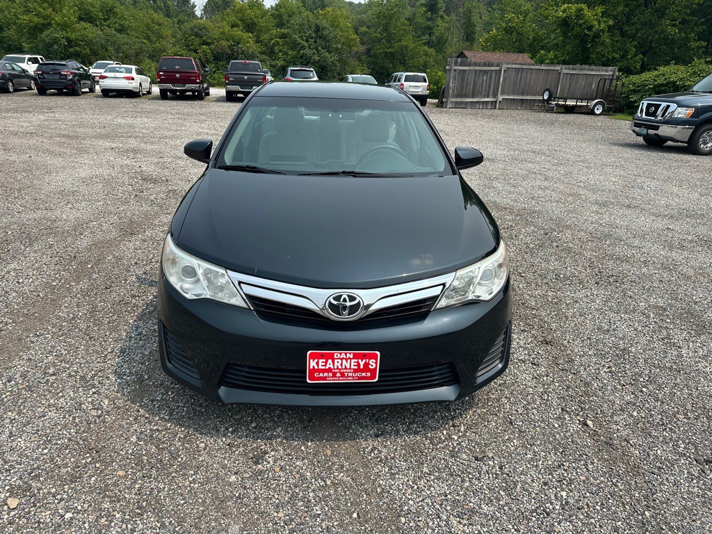 2012 Toyota Camry Image 8