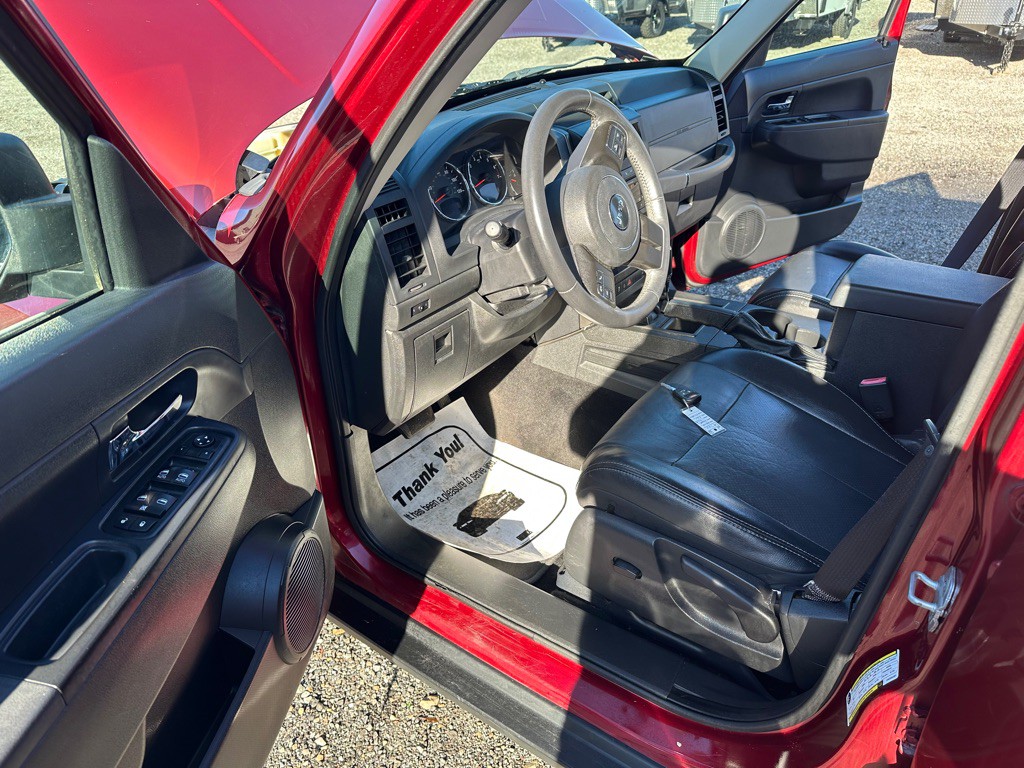 2012 Jeep Liberty Image 9