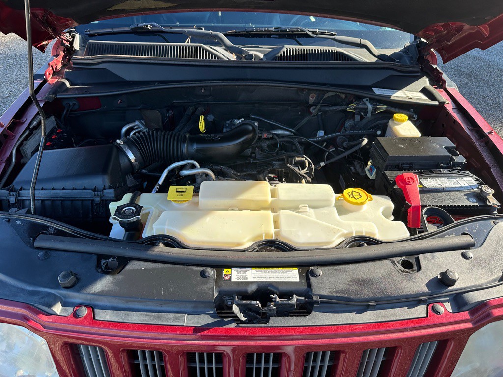 2012 Jeep Liberty Image 14