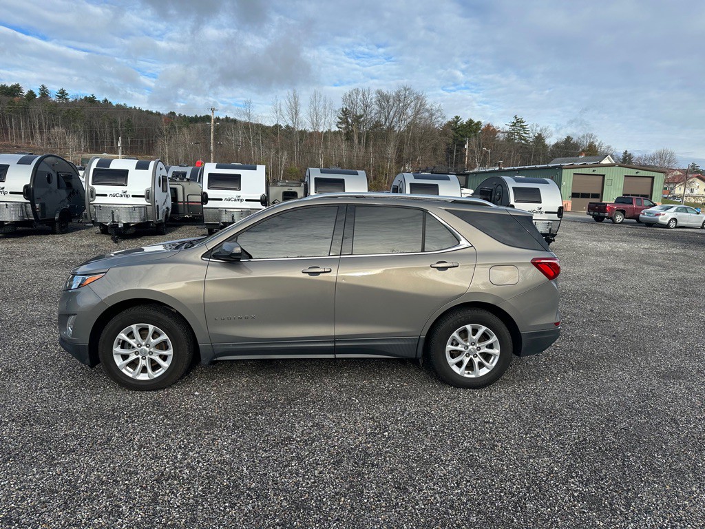 2018 Chevrolet Equinox Image 2